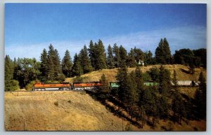 Vintage Railroad Train Locomotive Postcard - Burlington Northern