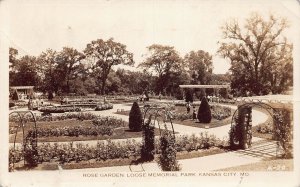 J84/ Kansas City Missouri RPPC Postcard c1930s Rose Garden Loose Park 261