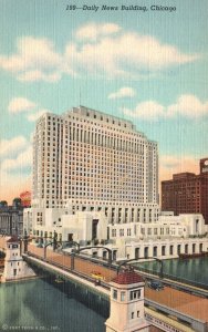 Daily News Building Madison Canal River Business Department Chicago ILL Postcard