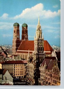 Germany Muenchen Rathaus mit Frauenkirche