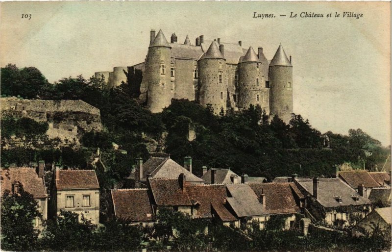 CPA LUYNES - Le Chateau et la Village (299183)
