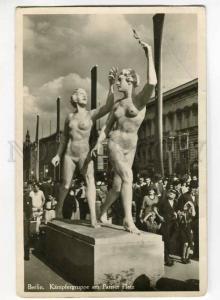 270546 GERMANY BERLIN 1936 Olympics Sport statue Pariser Platz