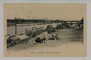 France - Paris. The Seine, The Dock Station