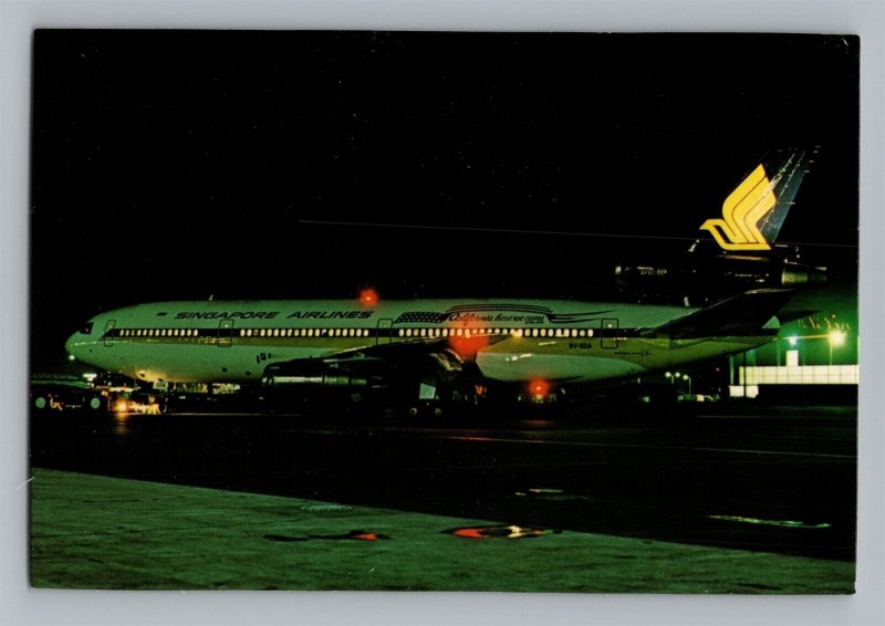 Aviation Airplane Postcard Singapore Airlines Douglas DC-10-30 AQ10