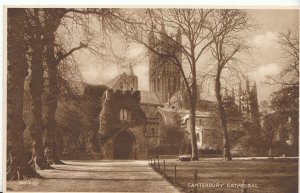 Kent Postcard -  Canterbury Cathedral     ZZ2447