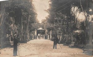 RPPC AVENIDA DE LAS PALMERAS EN LA EXPOSICION REAL PHOTO POSTCARD (c. 1910)