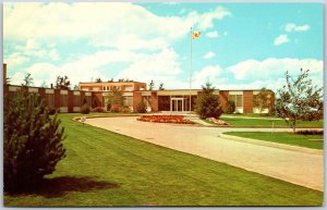 Postcard Georgetown Ontario c1960s Memorial Hospital Halton Hills