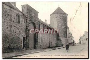Nangis Postcard Old door and turn the farm of the castle & # 39ancien
