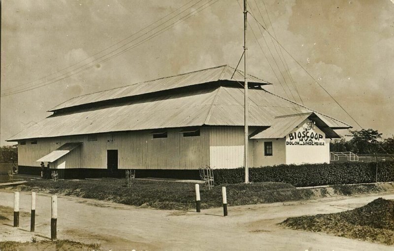 indonesia, SUMATRA, DOLOK SINUMBAH, Bioscoop Cinema (1910s) RPPC Postcard