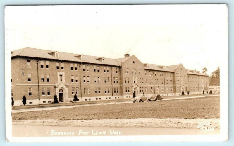 RPPC  FORT LEWIS, Washington WA ~ BARRACKS Military #7306 Ellis 1944 Postcard