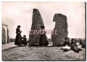 Modern Postcard Scenes et Types Britons Talkers The menhirs of & # 39ile Sein