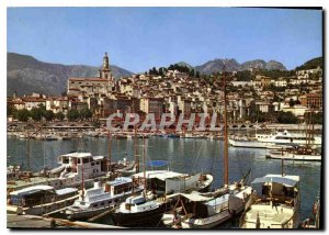 Postcard Moderne Menton A corner of the Port and the Old Town Quay Bonaparte