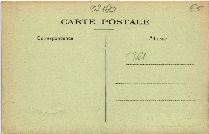 CPA Militaire Camp de SISSONNE - Au cours d'une Féte (92160)