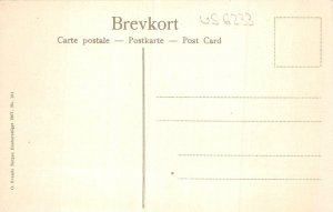 US6233 bergen torvet og holbergstatue norway