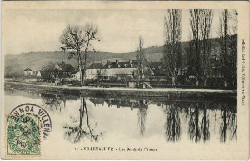 CPA VEZELAY - Les Bords de l'YONNE (124687)