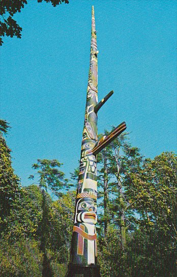 Canada World's Tallest Indian Totem Pole Beacon Hill Park Victoria Briti...