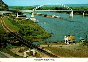 Iowa The Mississippi River Bridge Connecting Marquette and Prairie Du Chien W...