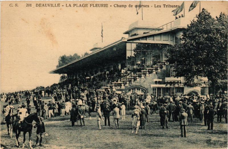 CPA DEAUVILLE - La Plage Fleurie (276484)