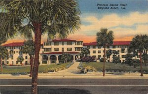 DAYTONA BEACH, FL Florida  PRINCESS ISSENA HOTEL  Roadside  c1940's Postcard