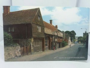 Vintage Postcard Anne Of Cleeves House Lewes Sussex Posted 1970