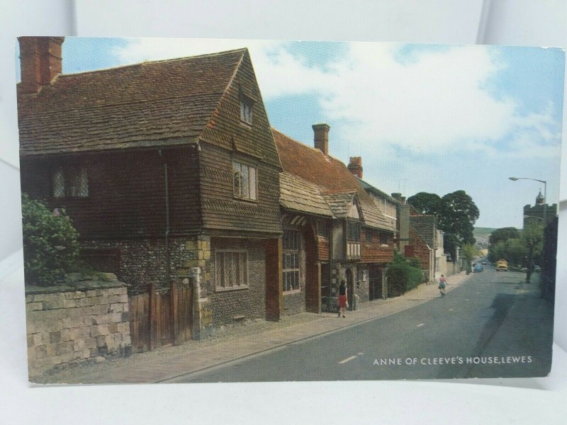 Vintage Postcard Anne Of Cleeves House Lewes Sussex Posted 1970