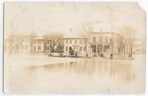 RPPC Real Photo Postcard Men in Boats Flood Flooding Town Fort Washington?