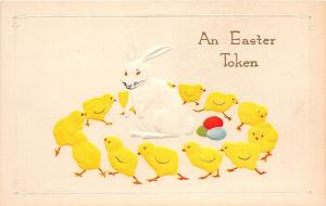 A90/ Easter Postcard Holiday Greetings c1910 Token Chicks Eggs Rabbit Circle 5