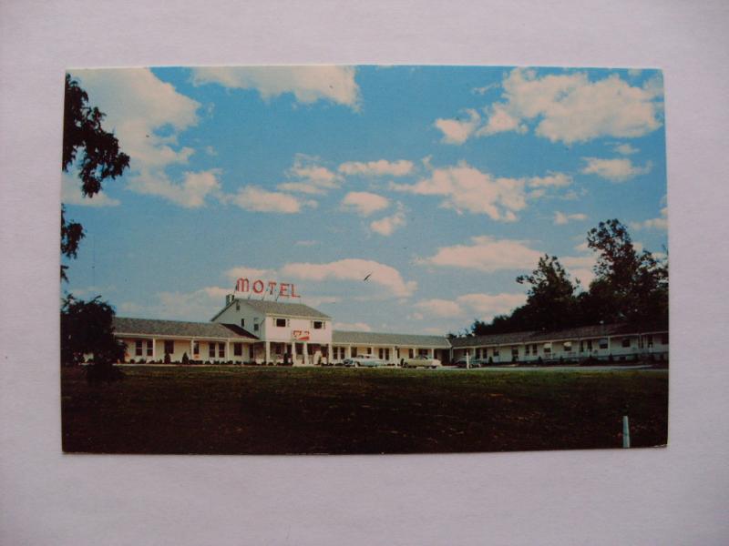 1960's Morgantown Restaurant & Motel Pennsylvania PA Postcard y5771-12