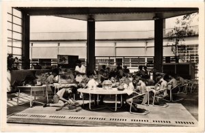 CPA Suresnes Ecole de plein air permanente Une Classe (1314794)