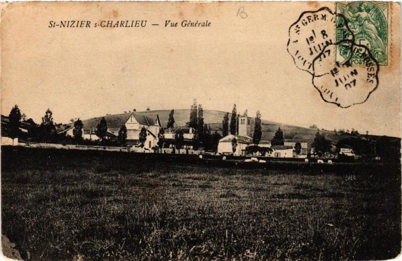 CPA St-NIZIER-sur-CHARLIEU Vue générale (688095)