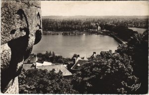 CPA COMBOURG L'Etang vu des Remparts du Chateau (1251552)