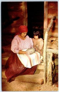 Postcard - Cherokee Indian Making Pottery, Cherokee Indian Reservation - N. C.