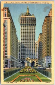 VINTAGE POSTCARD PARK AVENUE SHOWING NEW YORK CENTRAL BUILDING NYC 1942 [stains]