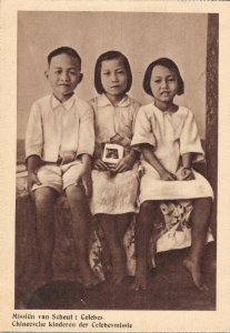 Indonesia Sulawesi Celebes Missien Scheut Chinese Kids Vintage Postcard 08.02