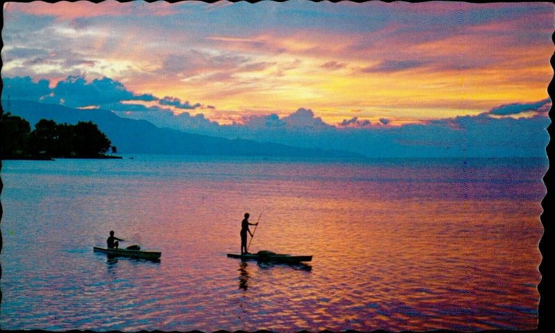 MN00029 indonesia sumatra toba lake fishing canoe twilight sunset malaca strait