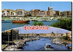 Postcard Modern Cap d'Agde Herault at the option of the docks and water