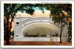 Vtg Garden City Kansas KS Band Stand City Park 1930s View Old Linen Postcard