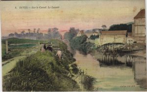 CPA DIVES Sur le Canal - Le Lavoir (1225476)