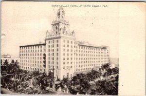Postcard HOTEL SCENE Miami Florida FL AM3209