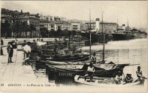 CPA Ajaccio Le Port er la Ville CORSICA (1077481)