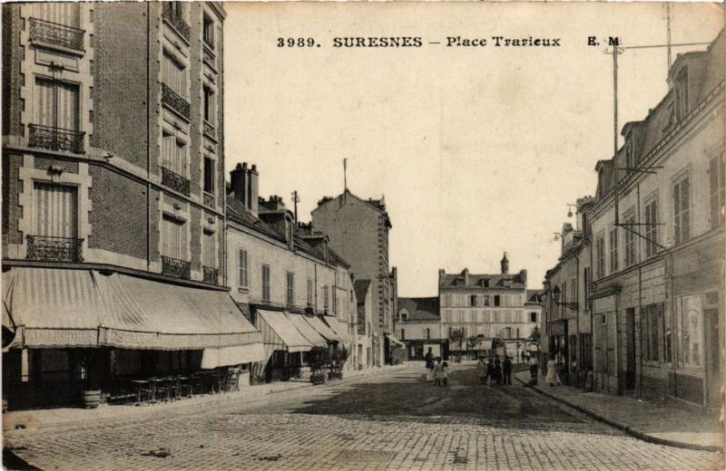 CPA SURESNES - Place Trarieux (740745)