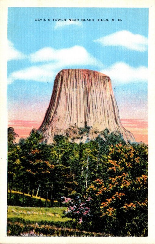 South Dakota Devil's Tower Near Black Hills