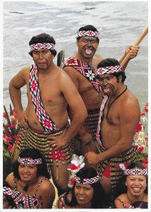 US Hawaii unused.  Warriors of Maori. Map on back side.