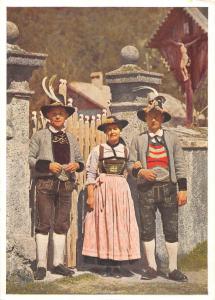 B99212 tiroler landestrachten zillertal  austria  types ethnics folklore