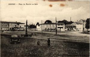 CPA LEZOUX Place du Marché au Bois (409838)