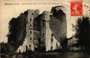 CPA AK Rauzan - Ancien Chateau Feodal - XIV s. - Cour d'Honneur (655627)