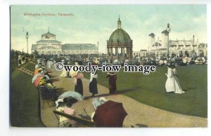 tq0367 - Norfolk - Round the Bandstand in Wellington Gardens, Yarmouth- postcard
