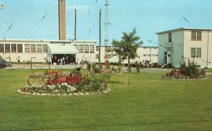 Vintage Postcard Passenger Hotel & Travel Inn McGuire Air Force Base New Jersey