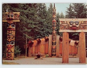 Postcard Haida Indian Village, University of British Columbia, Vancouver, Canada