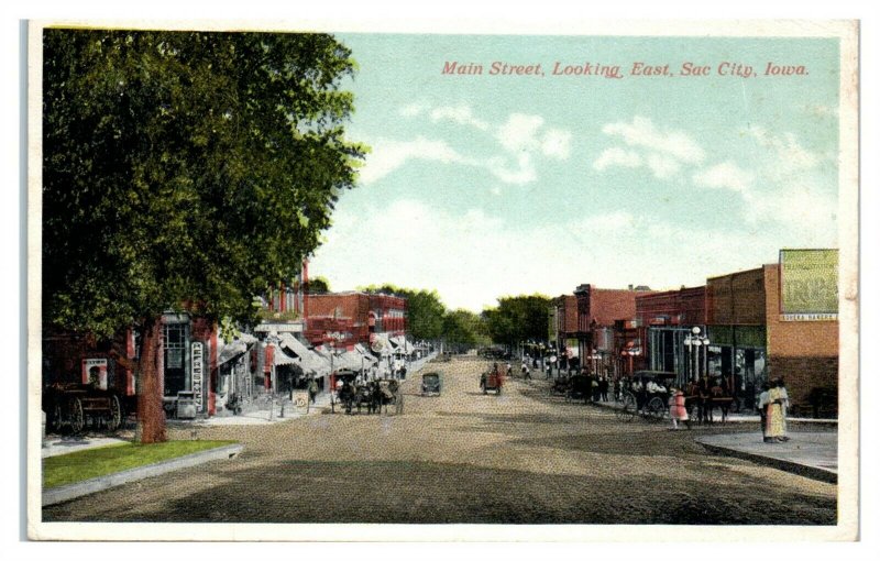 1915 Main Street looking East, Sac City, IA Postcard *6E(3)11 